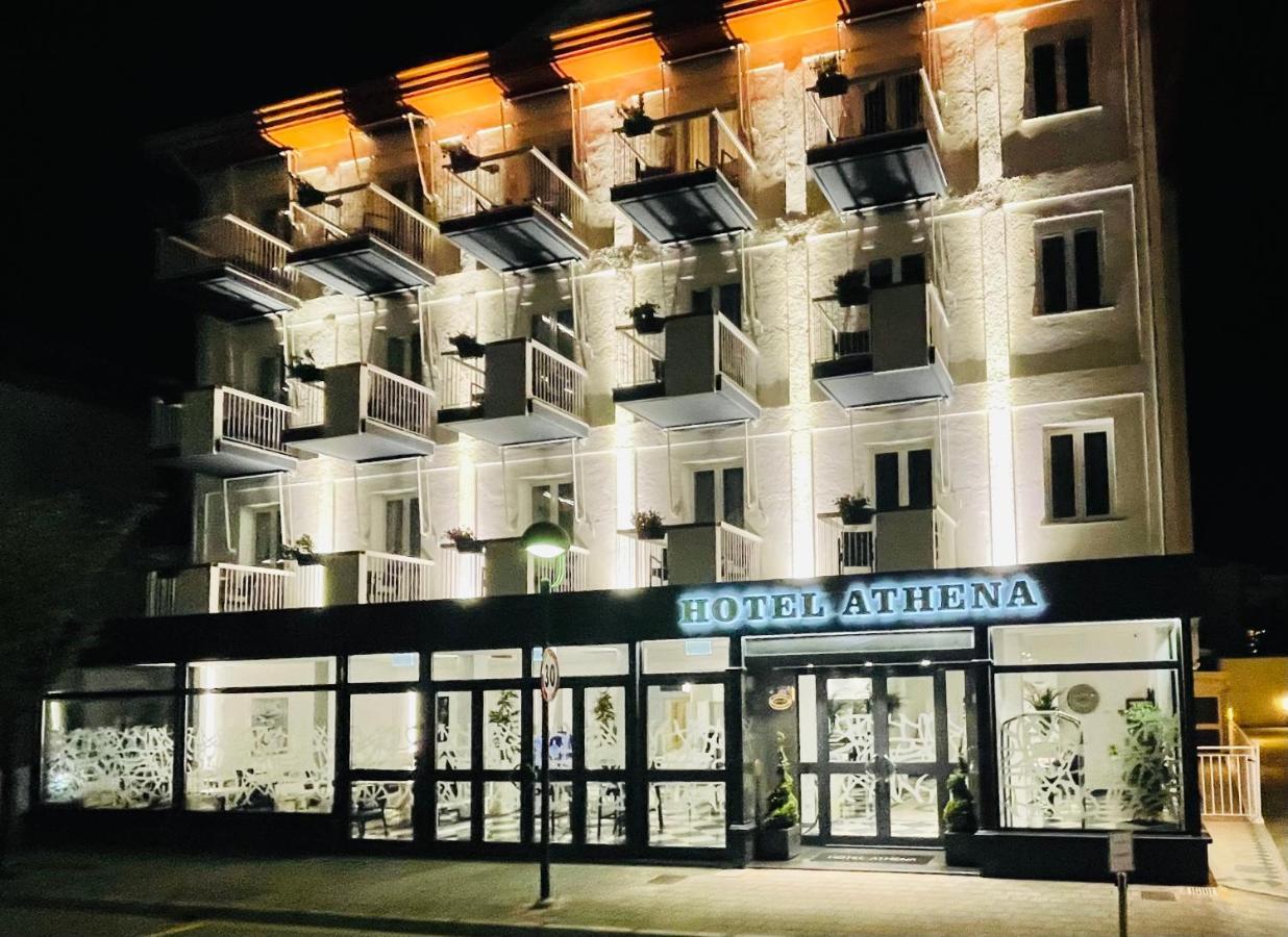 Hotel Athena Lignano Sabbiadoro Exterior foto